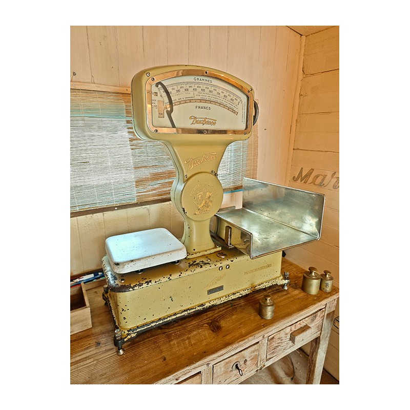 Balance d'épicerie Duchesne année estimée 1920