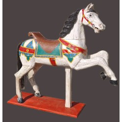 Cheval de manège ancien en bois